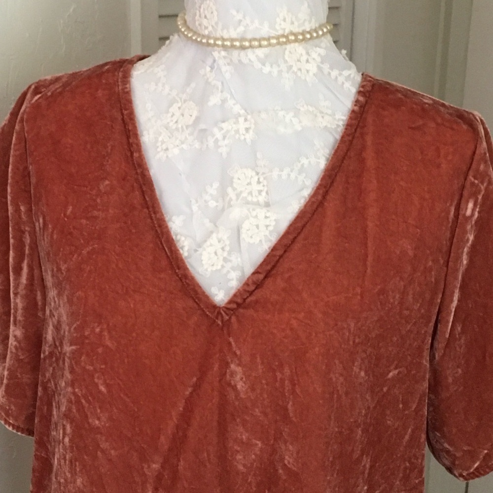 Madewell Velvet V Neck Top Ruffle Hem - Large - Picture 2 of 6